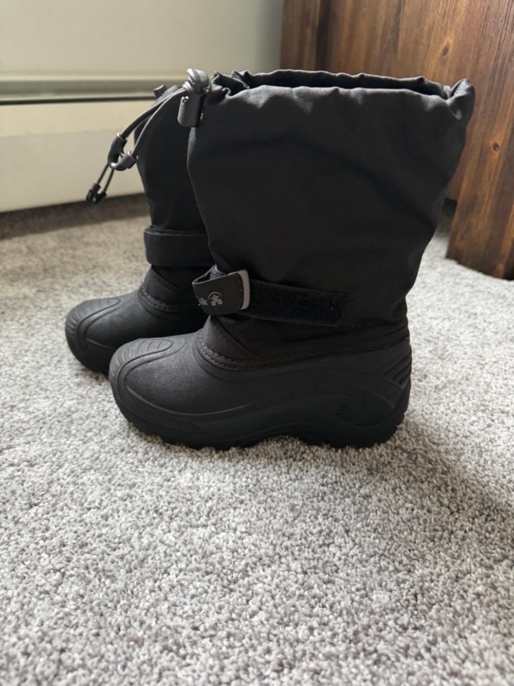 Kids Black Winter Snow Boots with Drawstring Top